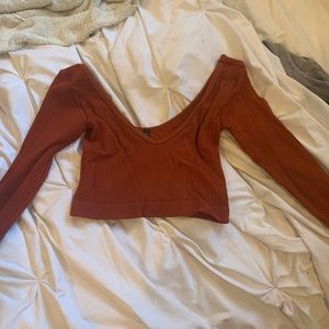 Long sleeve crop top